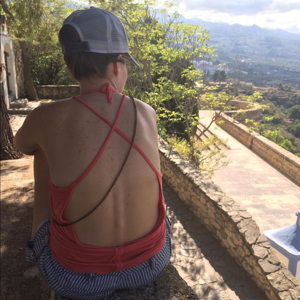 Backless top - Picture 2 of 2